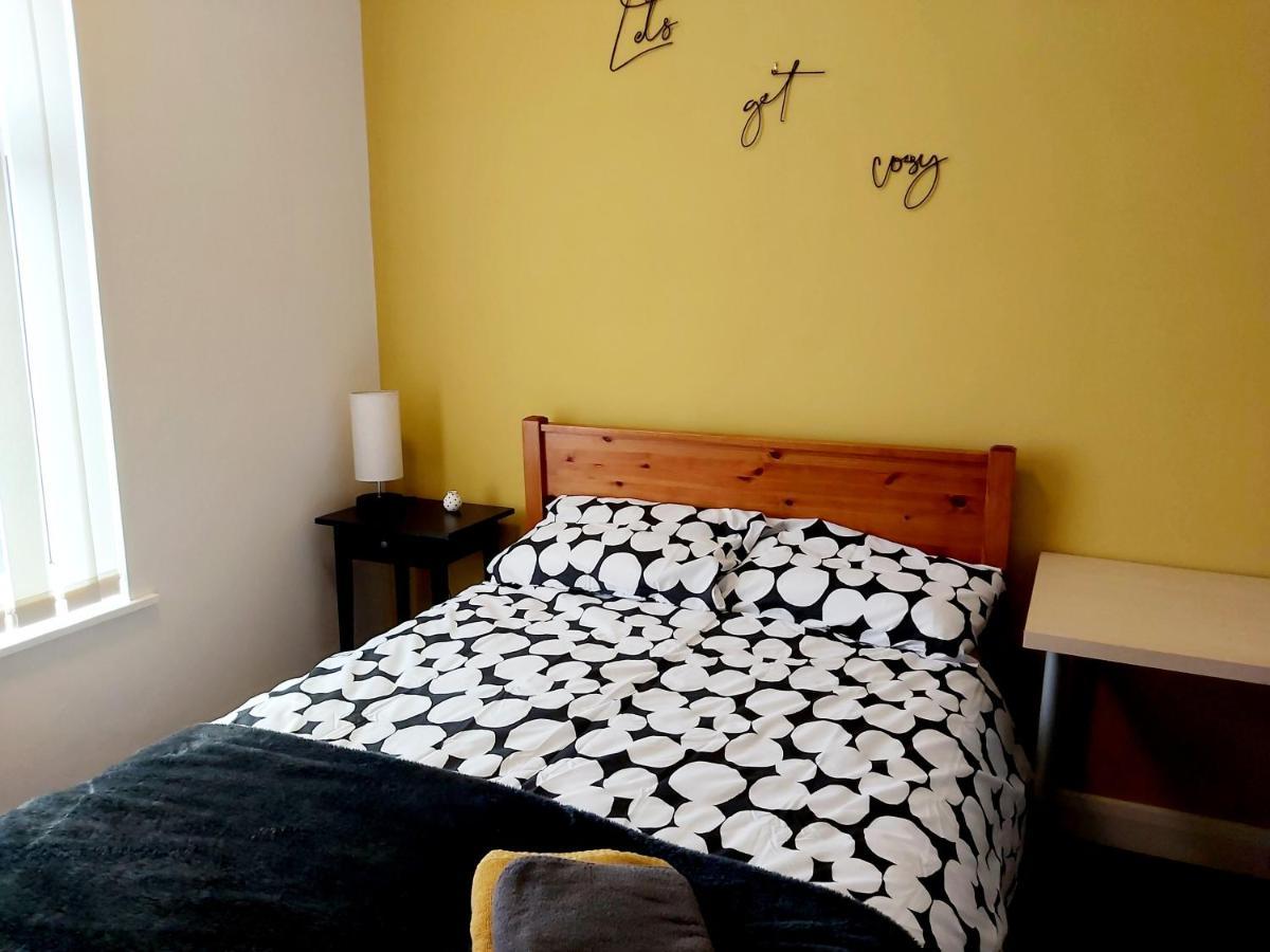 Comfy 4 Bed Away From Holiday home *